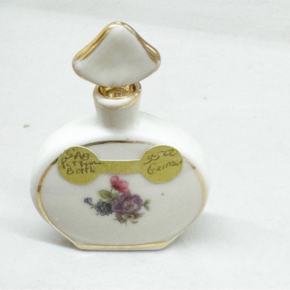 Vintage Germany Gold Tone Painted Porcelain Couple Empty Perfume Bottle - Picture 4 of 8